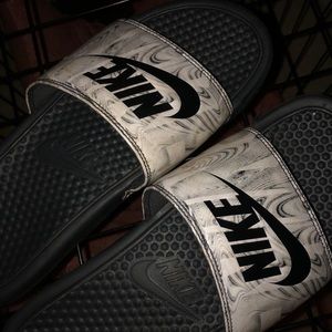 Nike slides
